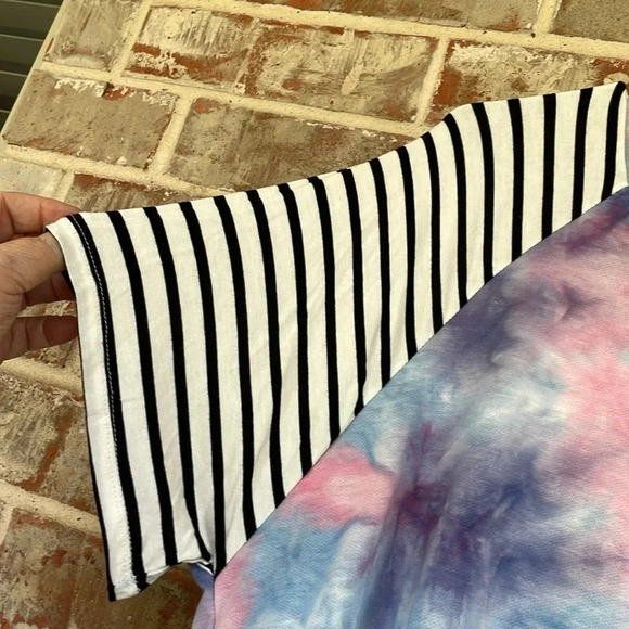 Lovely Souls Blue Pink Tie Dye Raglan Short Sleeved T-shirt - Picture 3 of 9